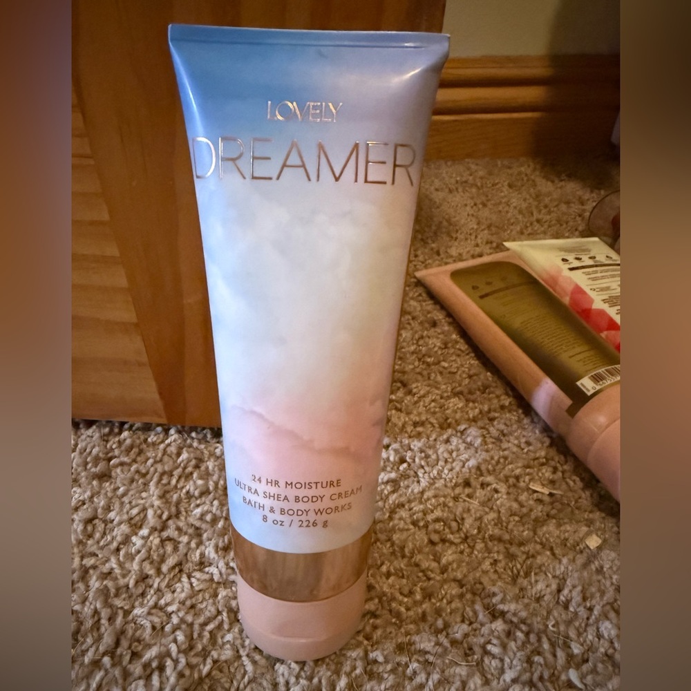 Bath & Body Works Lovely Dreamer Rare, Retired